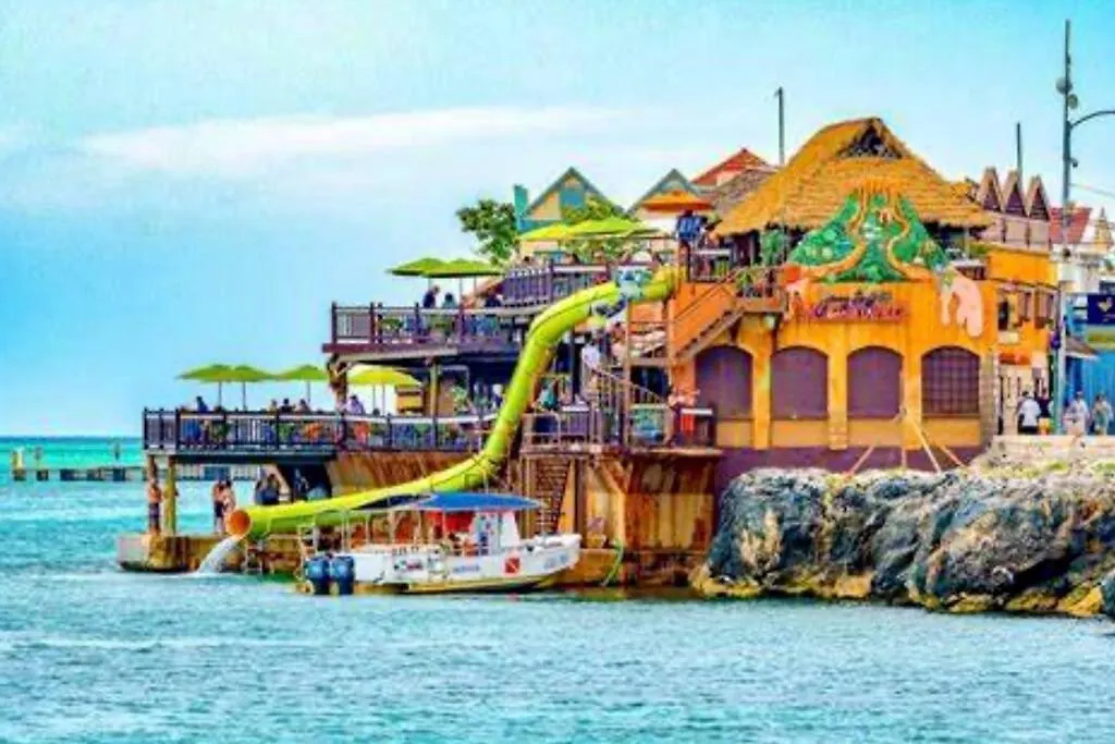 Villa La Rosa With Spectacular View Of Ocho Rios
